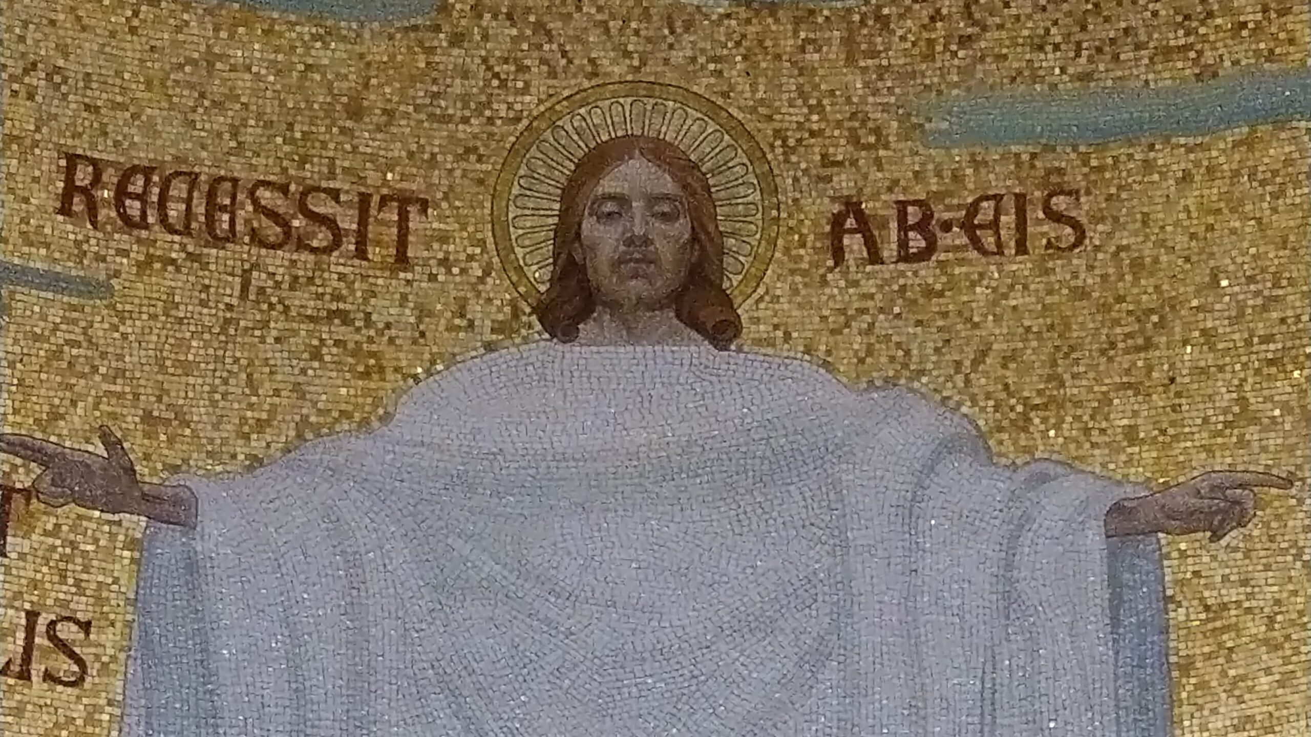 Mosaïque du Christ en son Ascension. Basilique du Rosaire. Sanctuaire de Lourdes