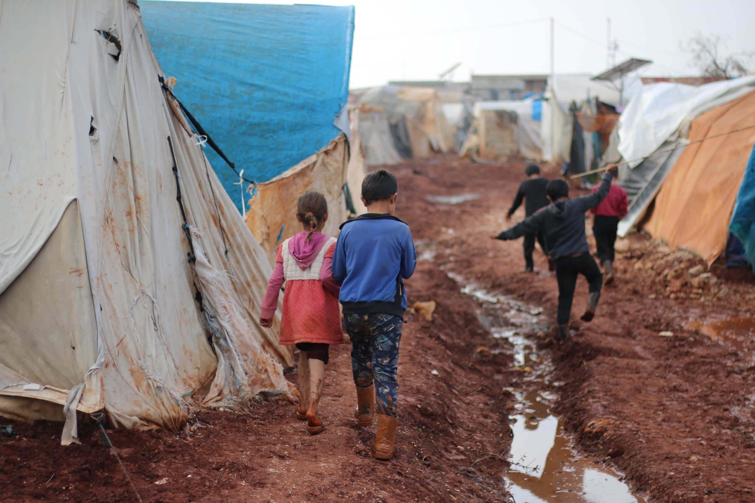 Réfugiés dans un camp